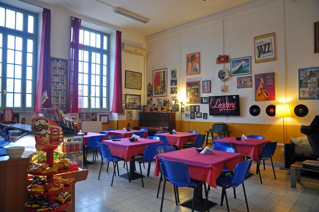 Litus Roma Hostel Lido di Ostia Eksteriør bilde The interior of the Legion