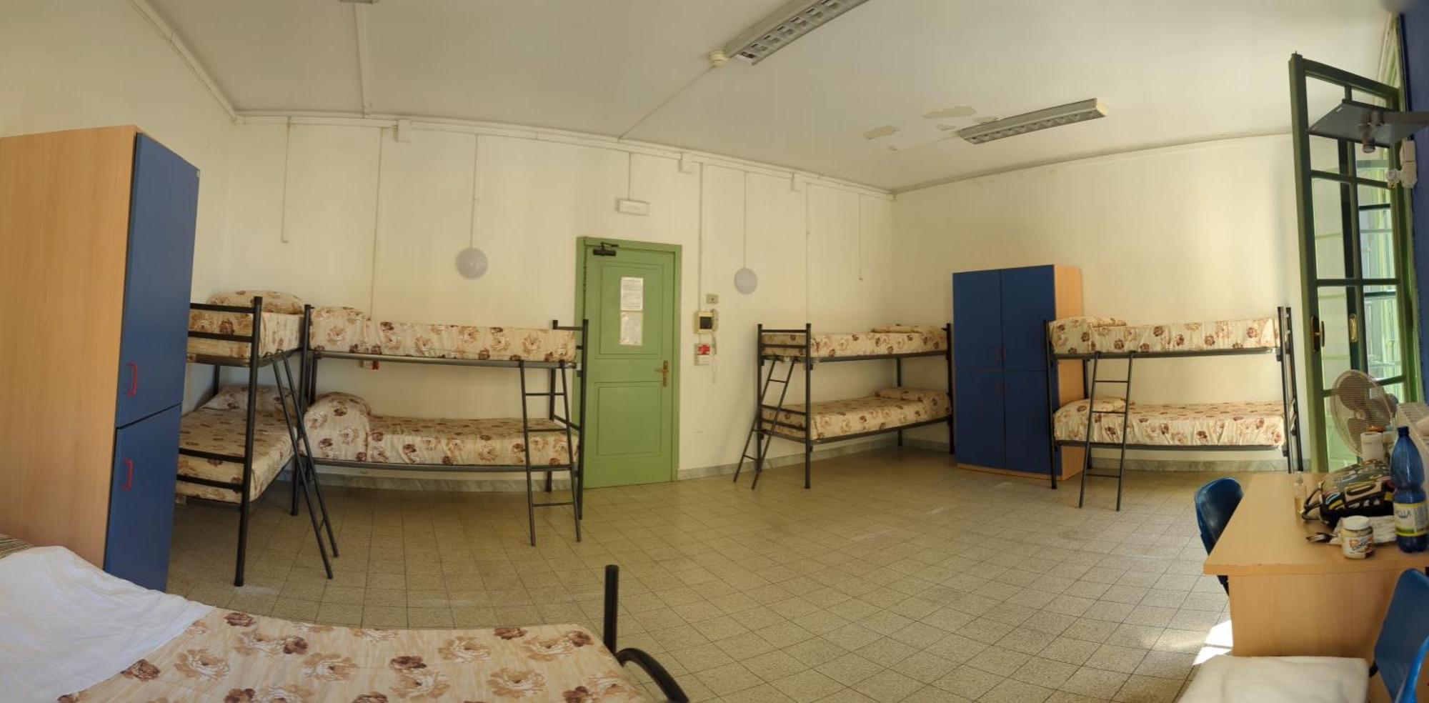 Litus Roma Hostel Lido di Ostia Eksteriør bilde