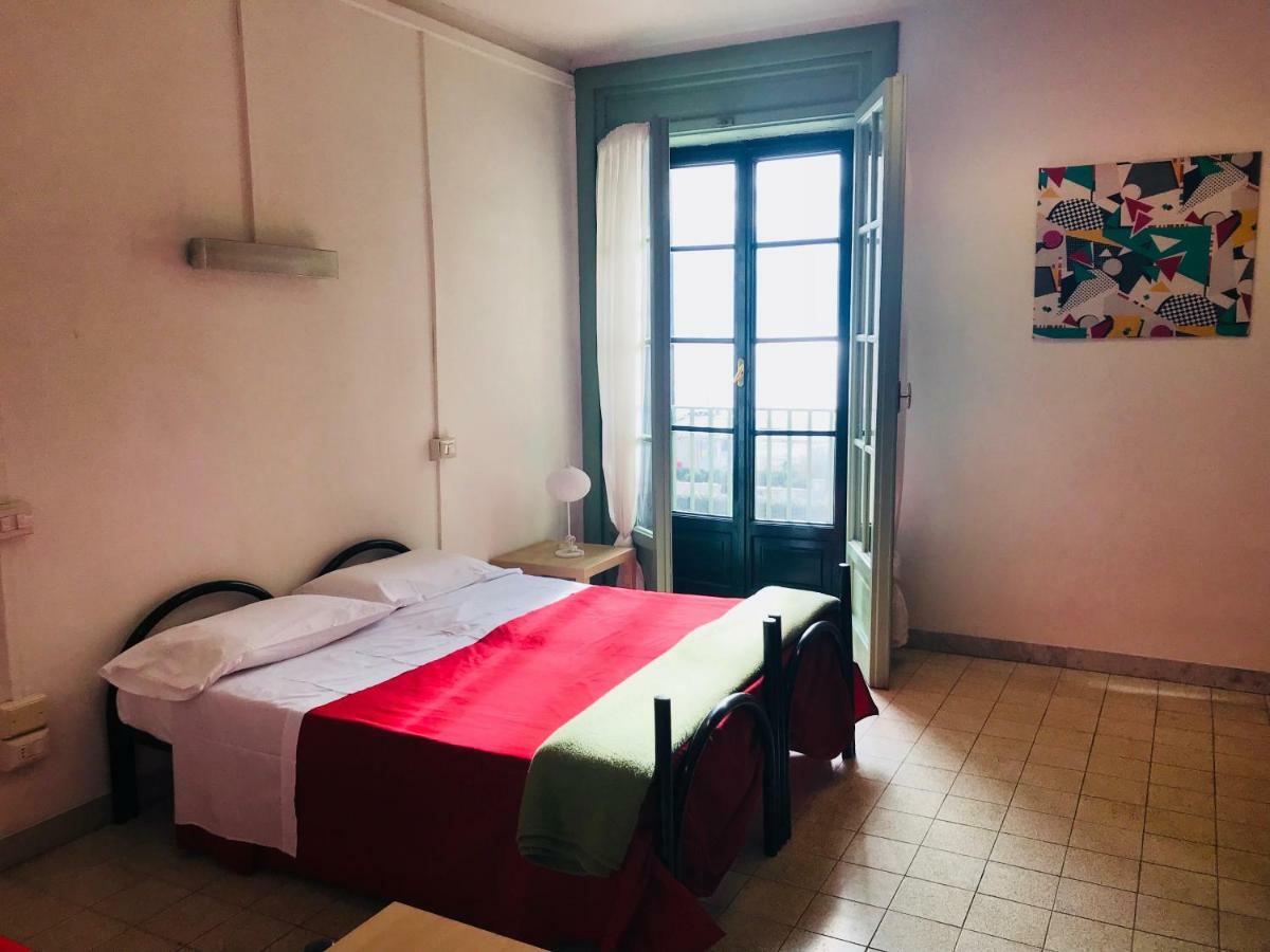 Litus Roma Hostel Lido di Ostia Eksteriør bilde A room at the hotel